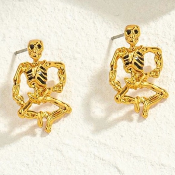 “Heel Clicking Skeleton” Bell Kick Leprechaun Jump Gold Funny Cutesy Gothic Stud - Picture 1 of 7